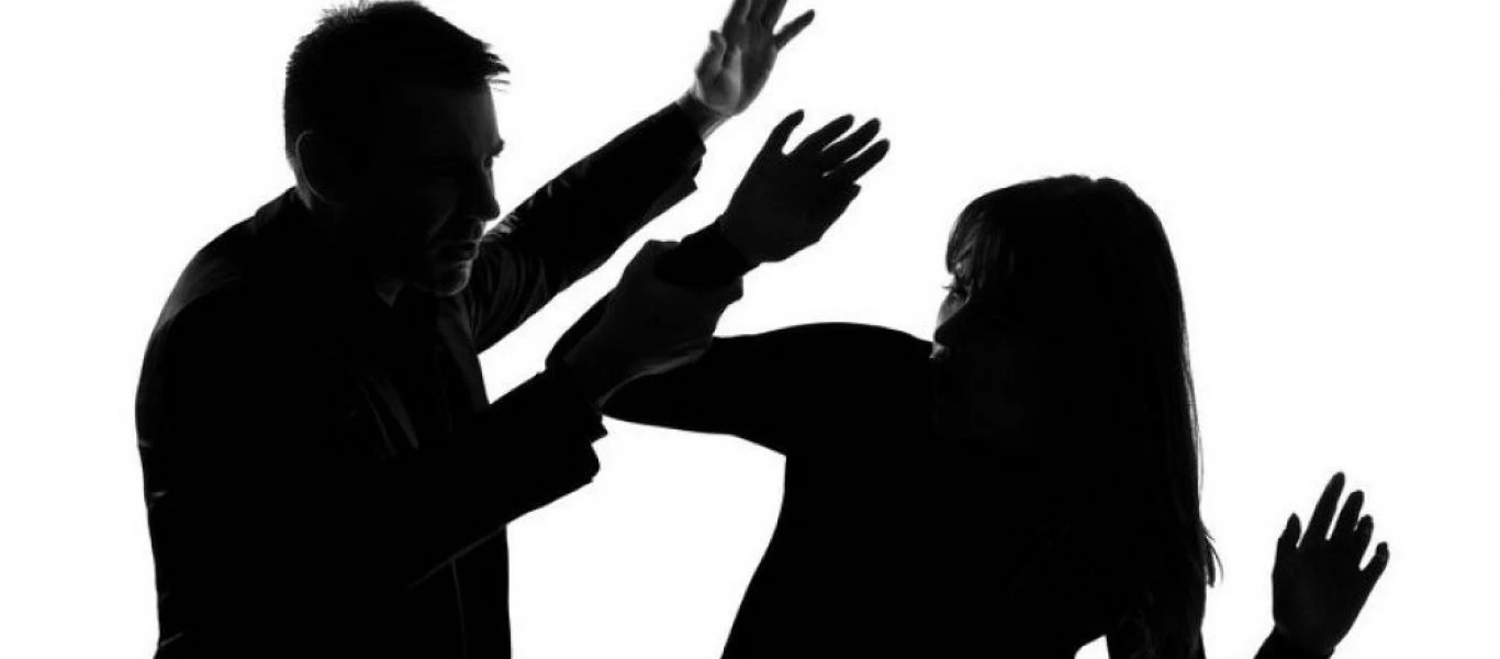 Ρωσία: Πατέρας ξυλοκόπησε 27χρονο που παρενόχλησε τη 15χρονη κόρη του σε ασανσέρ (βίντεο)